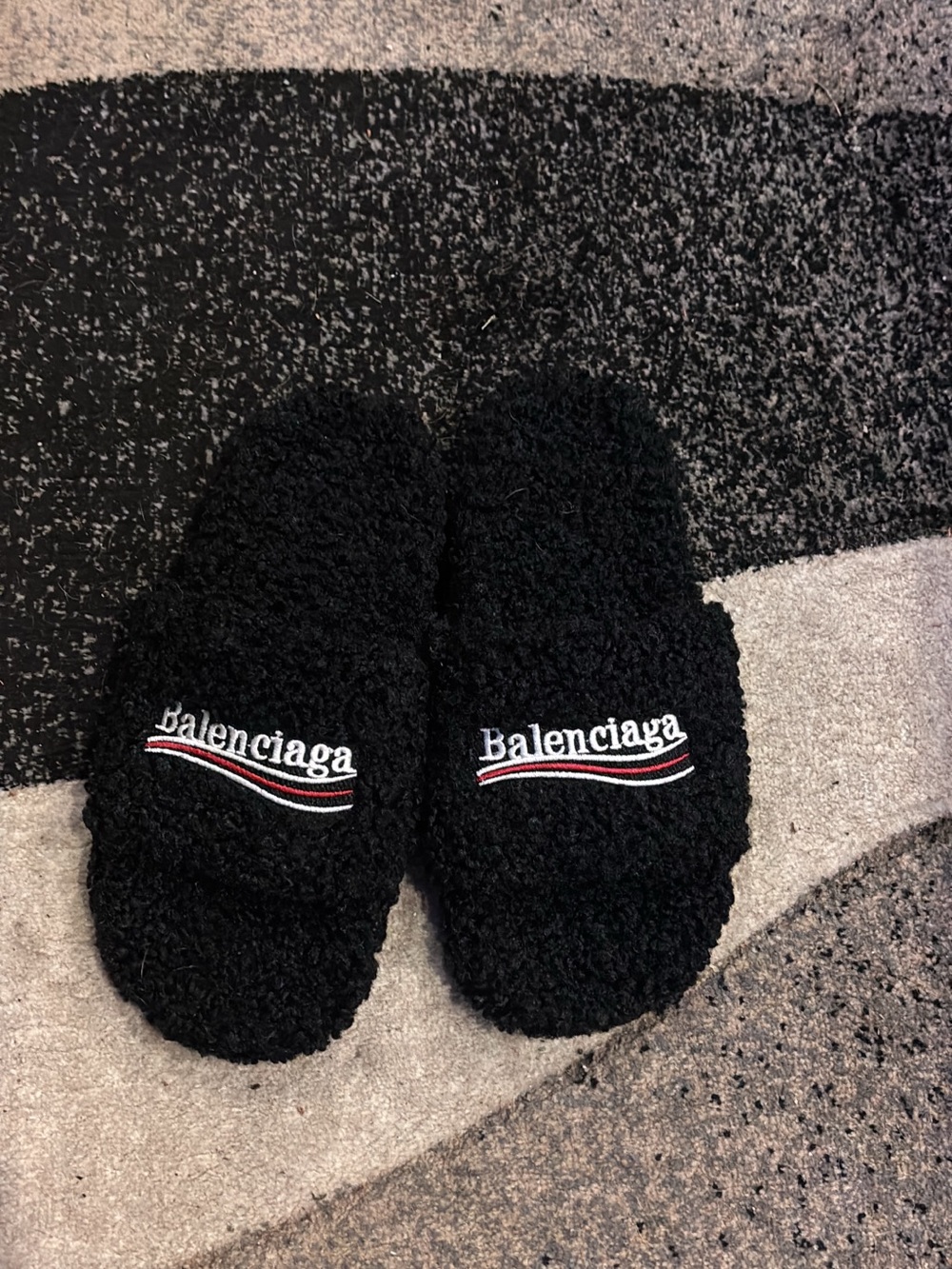 Balenciaga Black Sherpa Logo Mule with Red & White Accent - Picture 1 of 6